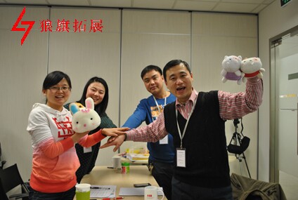 ABB“沙漠掘金”主题室内沙盘课程